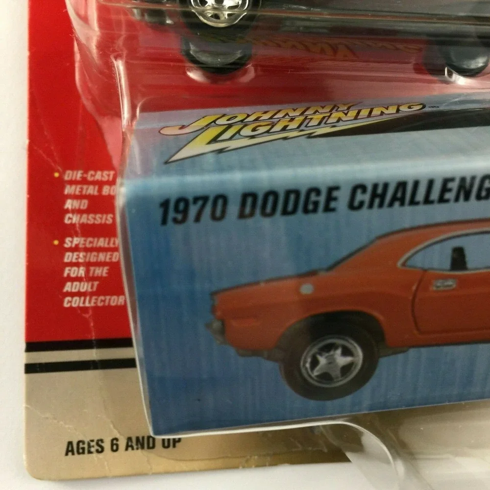 Johnny‎ Lightning Mopar 1970 70 Dodge Challenger Car Orange +Tin Die Cast 1/64